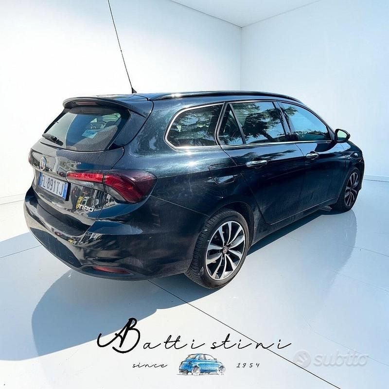 Usata Fiat Tipo Lounge 119 CV (87 kW) 2017 Nero Station wagon