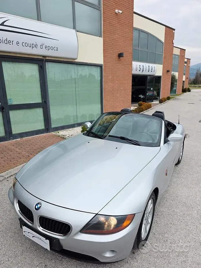 Usata BMW Z4 Efficient Dynamics 192 CV (141 kW) 2004 Grigio Cabrio