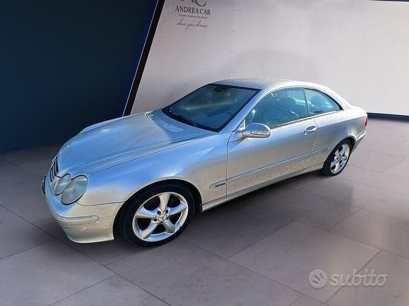 Usata Mercedes CLK270 Elegance 169 CV (124 kW) 2004 Grigio Coupé