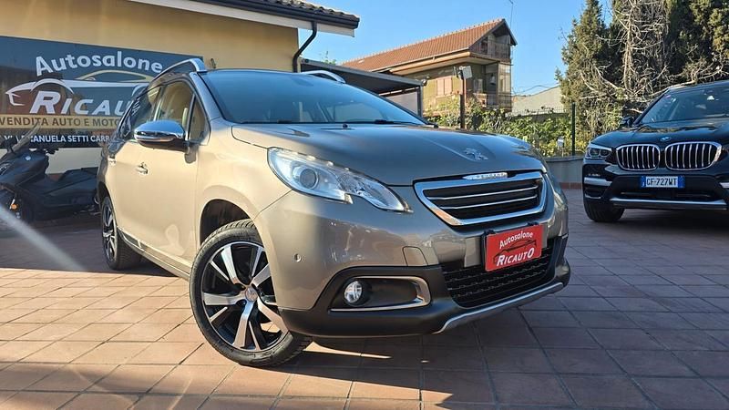 Usata Peugeot 2008 Allure 119 CV (87 kW) 2016 Grigio SUV