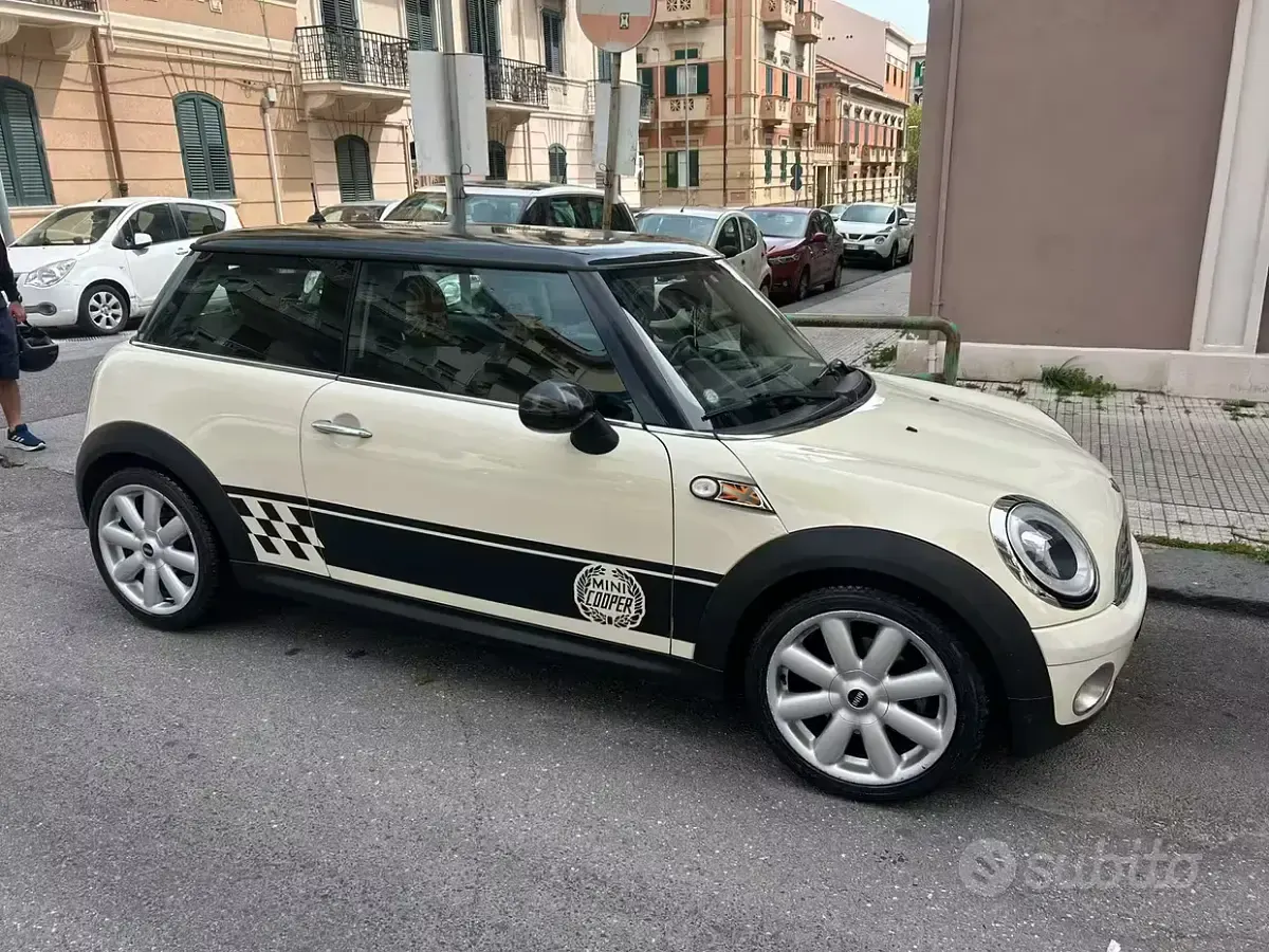 Usata Mini Cooper 120 CV (88 kW) 2009 Utilitaria