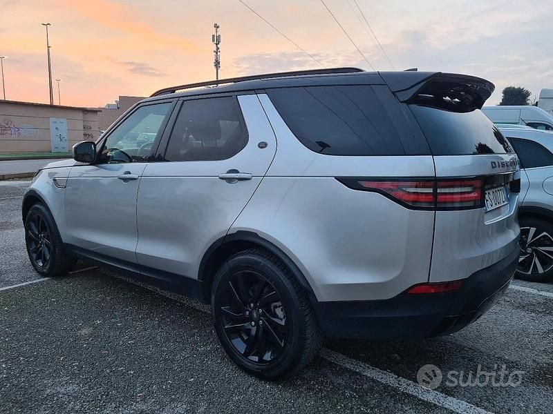 Usata Land Rover Discovery 5 HSE Luxury 240 CV (176 kW) 2018 Grigio SUV