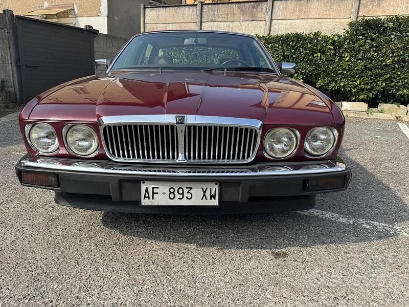 Usata Jaguar XJ6 159 CV (116 kW) 1989 Rosso Berlina