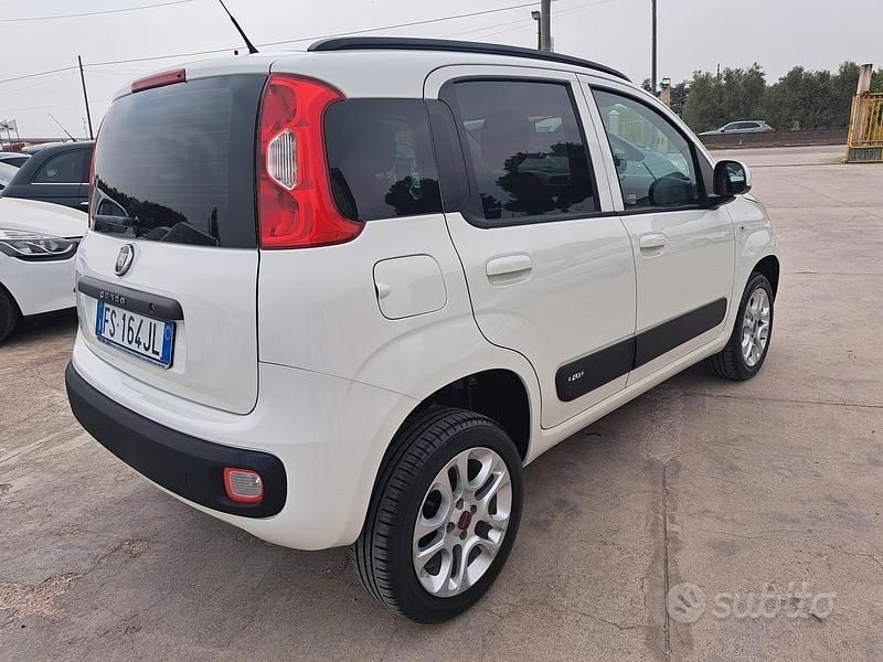 Usata Fiat Panda Lounge 85 CV (62 kW) 2018 Bianco Utilitaria