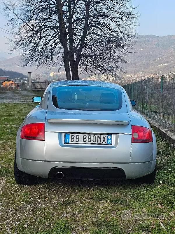 Usata Audi TT 180 CV (132 kW) 1999 Grigio Coupé