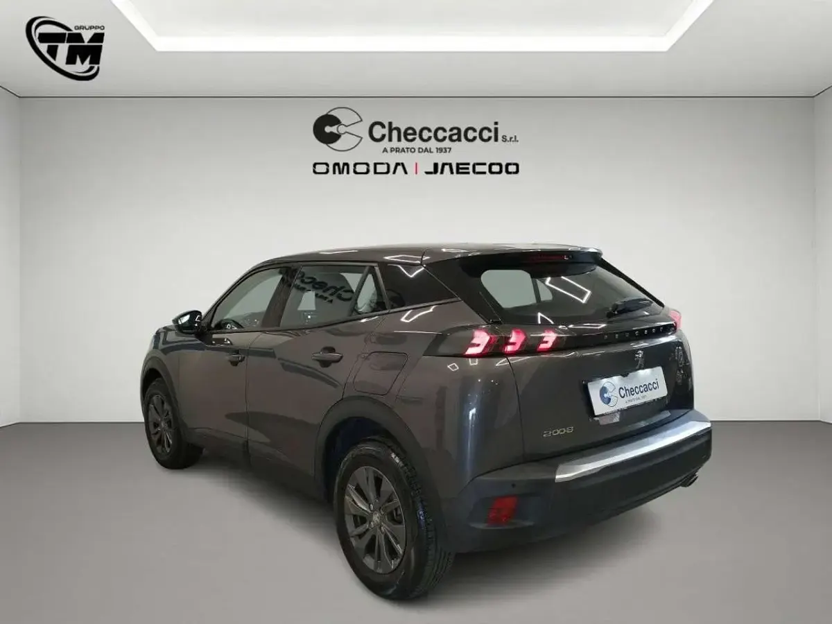 Usata Peugeot 2008 Active 110 CV (80 kW) 2021 Grigio SUV