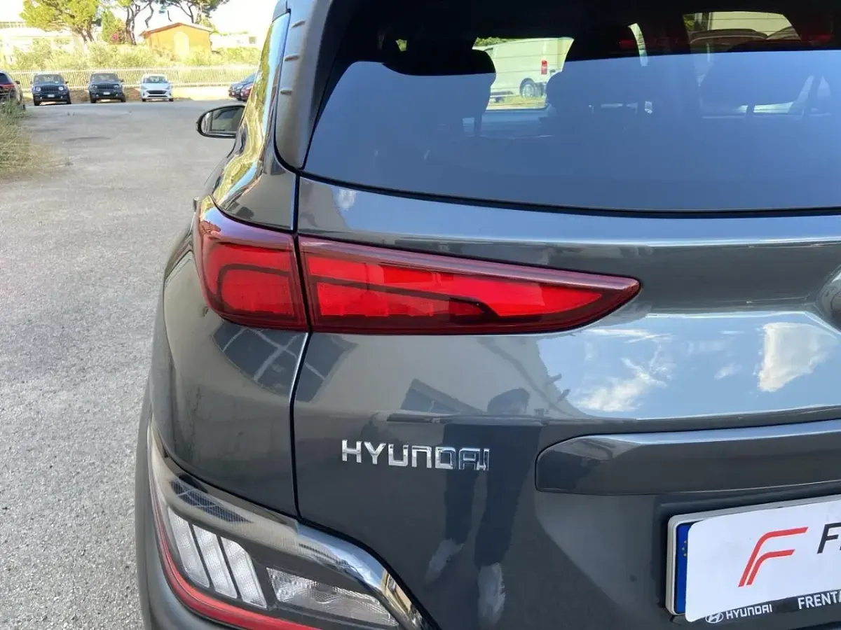 Usata Hyundai Kona 141 CV (103 kW) 2022 Grigio SUV