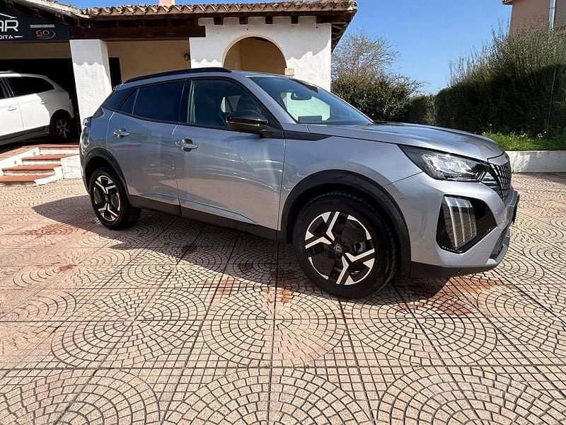 Usata Peugeot 2008 Allure 130 CV (95 kW) 2025 Grigio SUV