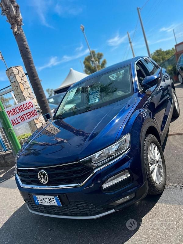 Usata VW T-Roc Style 116 CV (85 kW) 2020 Blu SUV