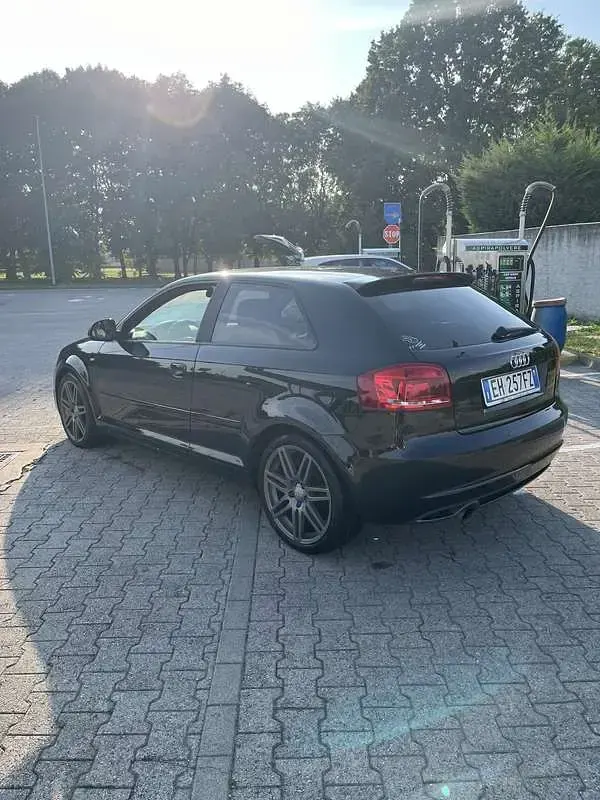Usata Audi A3 Ambition 105 CV (77 kW) 2011 Utilitaria