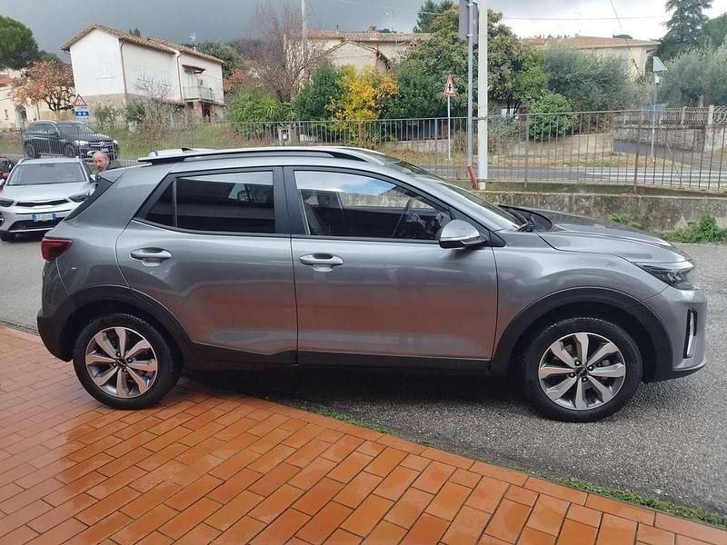 Usata Kia Stonic Style 77 CV (56 kW) 2025 Grigio SUV