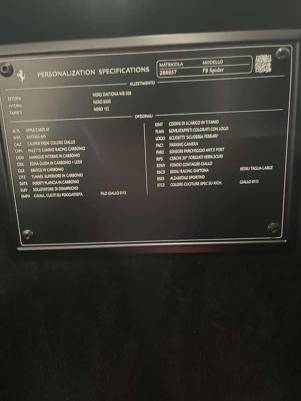 Usata Ferrari F8 721 CV (530 kW) 2023 Cabrio