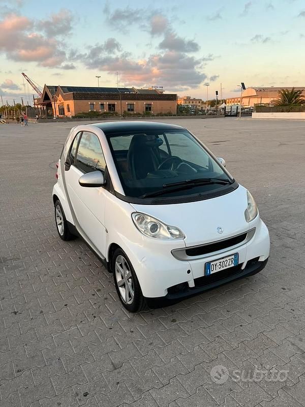Usata Smart ForTwo Coupé 71 CV (52 kW) 2009 Utilitaria