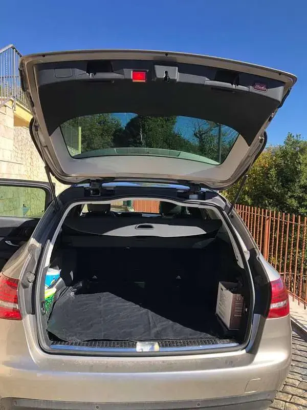 Usata Mercedes C220 Business 194 CV (142 kW) 2019 Argento Station wagon