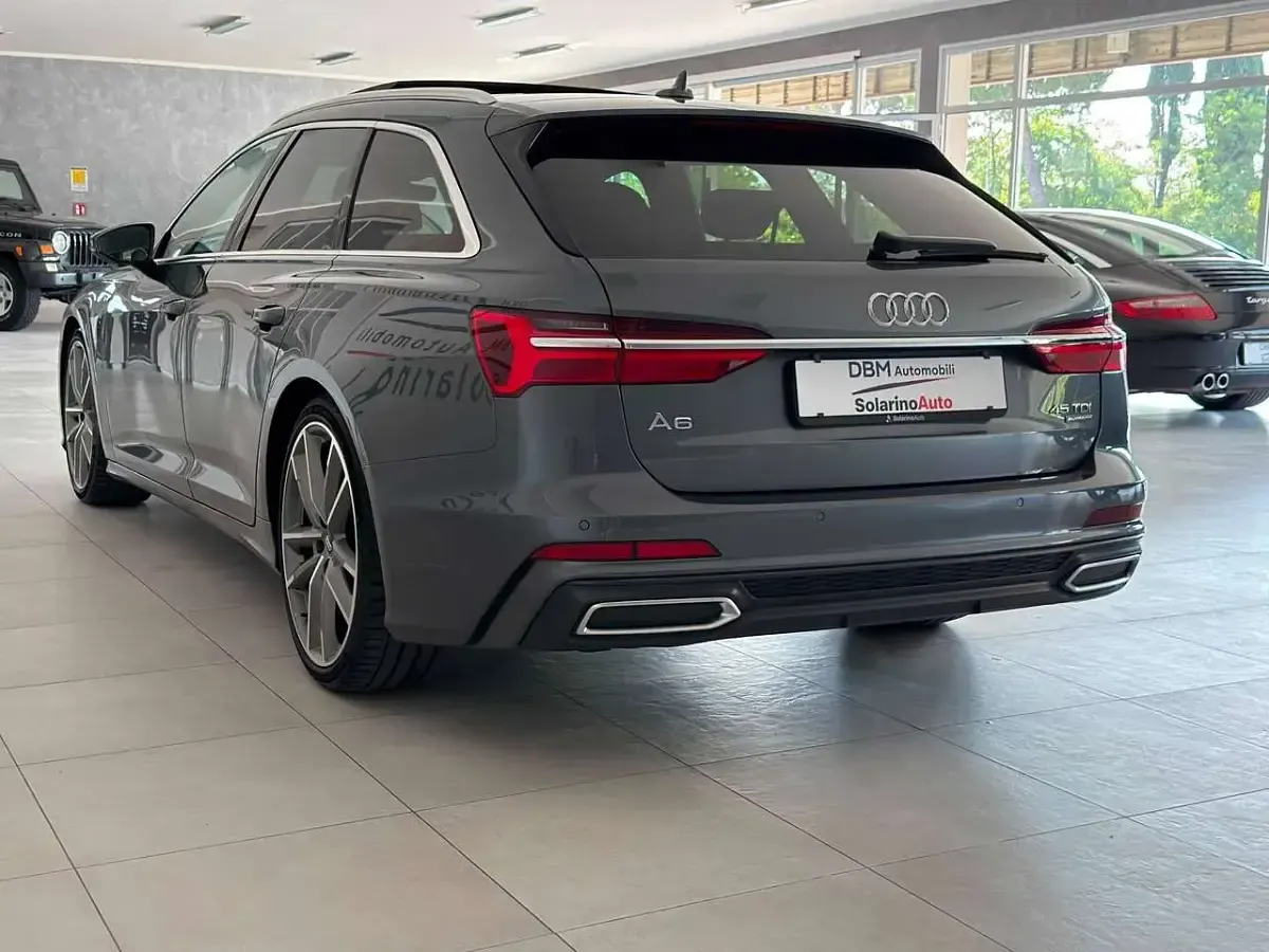 Usata Audi A6 S-line plus 231 CV (169 kW) 2019 Grigio Station wagon