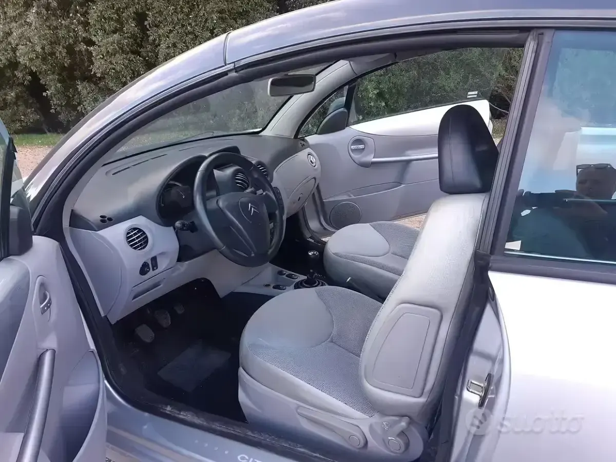 Usata Citroën C3 73 CV (53 kW) 2003 Grigio Cabrio