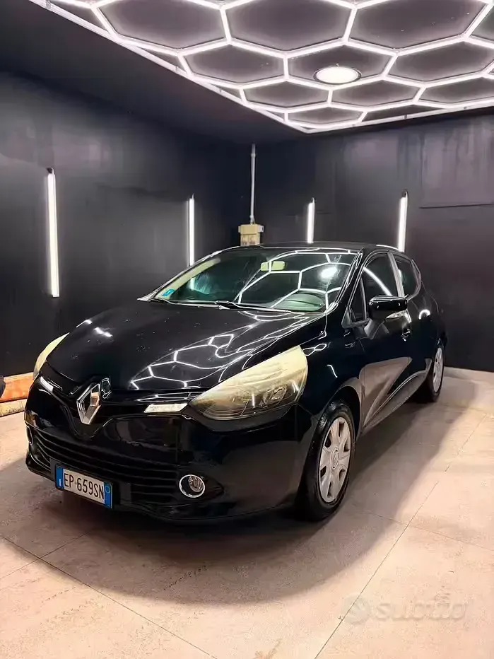 Usata Renault Clio IV 73 CV (53 kW) 2013 Nero Berlina