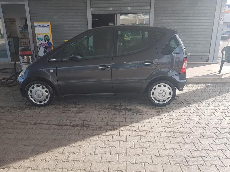 Usata Mercedes A140 Classic 81 CV (59 kW) 2001 Nero Berlina