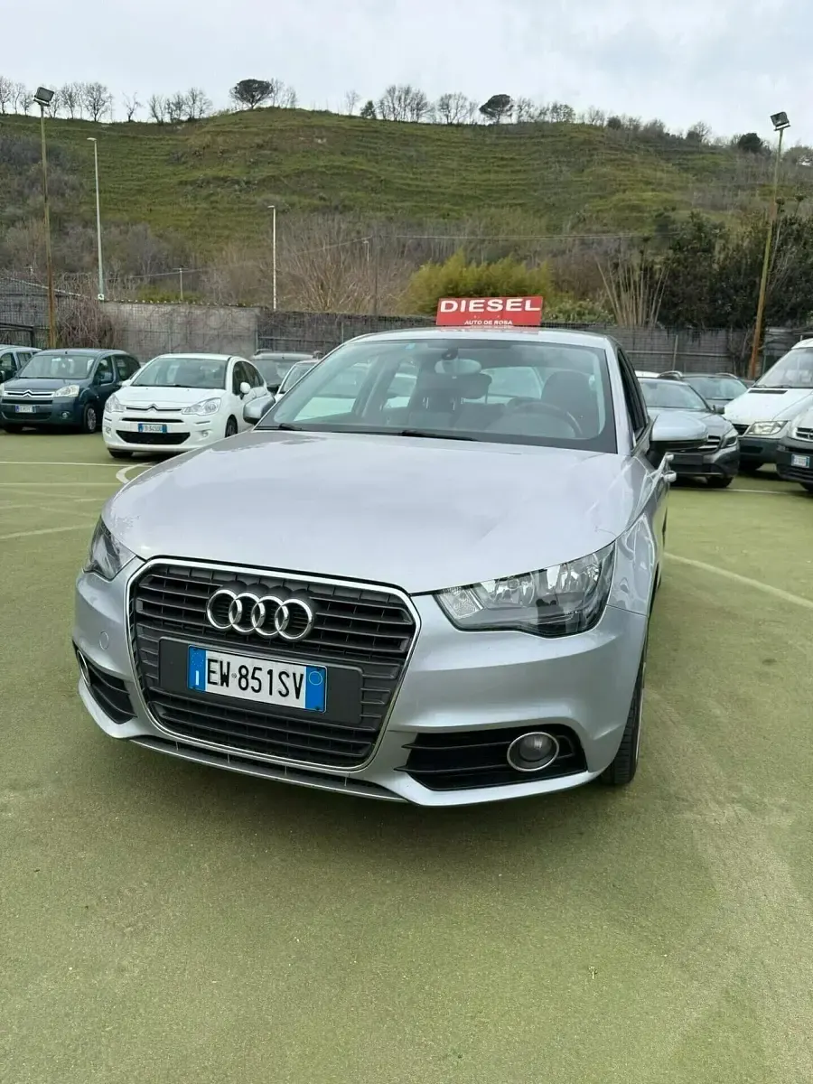 Usata Audi A1 90 CV (66 kW) 2014 Argento Utilitaria