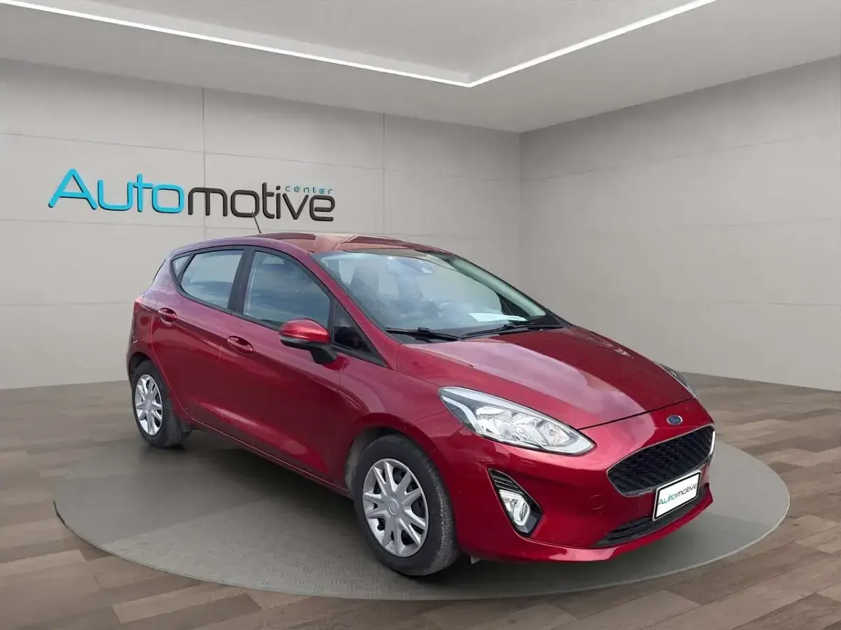 Usata Ford Fiesta 86 CV (63 kW) 2018 Rosso Utilitaria