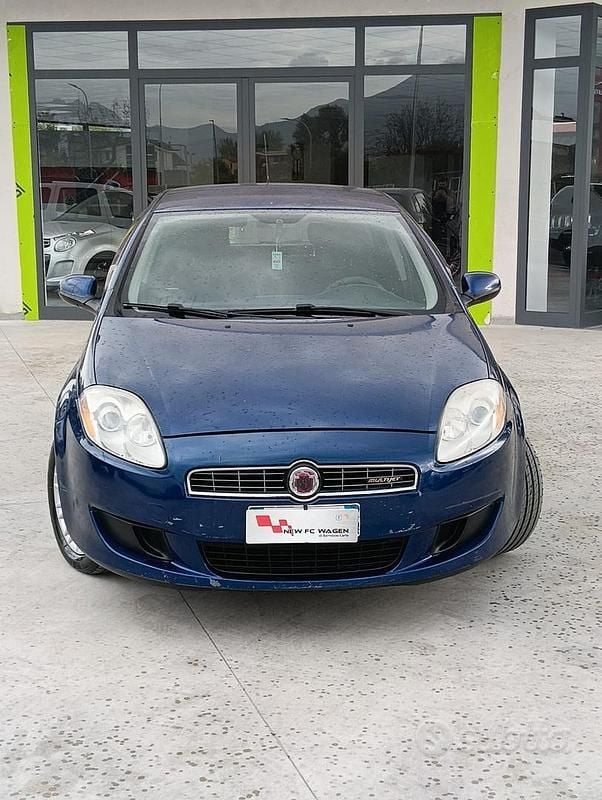 Usata Fiat Bravo Active 105 CV (77 kW) 2009 Blu Utilitaria