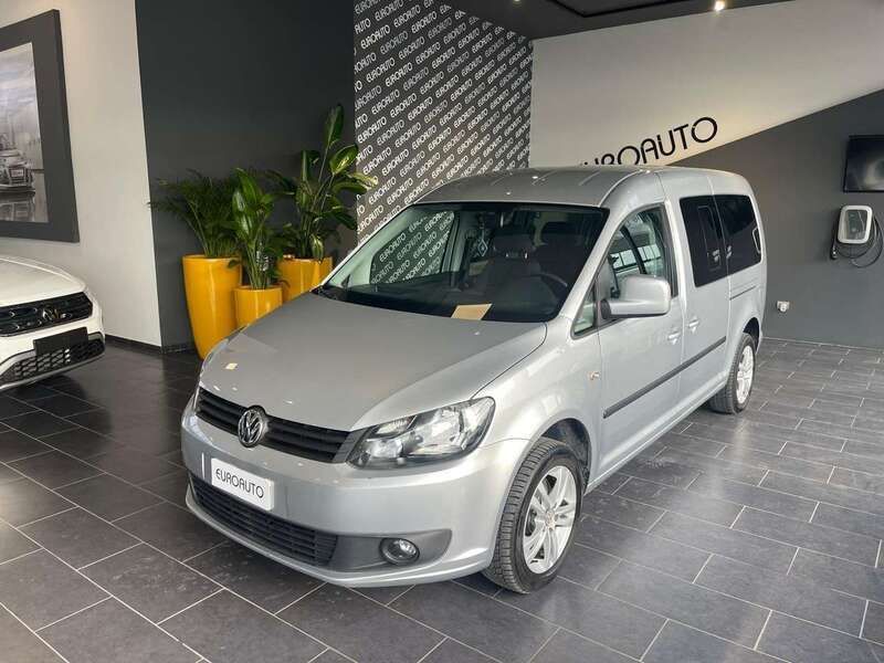Argento Usata 2014 VW Caddy Maxi Monovolume | 10.600 € (Ottimo prezzo) - Immagine 1/4
