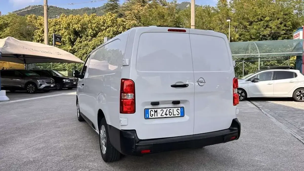 Usata Opel Vivaro-e Combi S 102 CV (75 kW) 2023 Bianco Monovolume