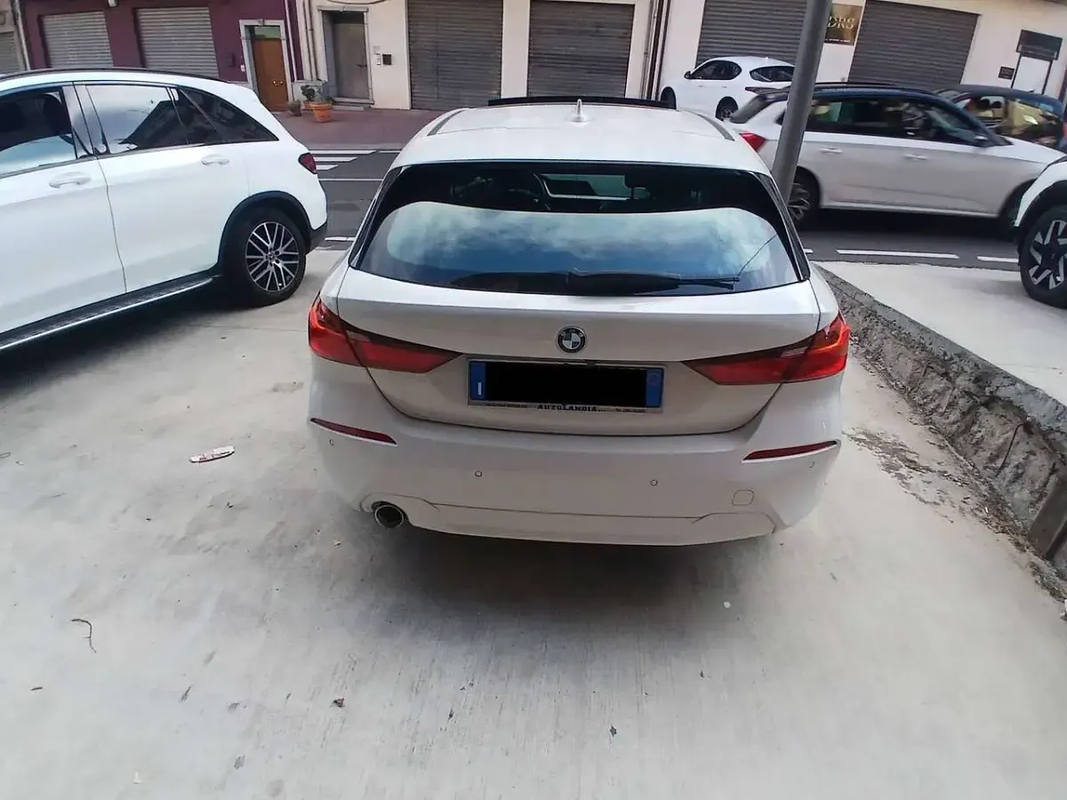 Usata BMW 116 Advantage 116 CV (85 kW) 2023 Bianco Utilitaria