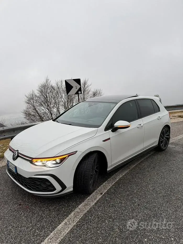 Usata VW Golf VIII GTI 340 CV (250 kW) 2023 Bianco Utilitaria