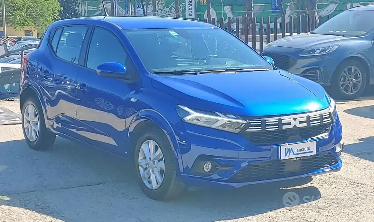 Usata Dacia Sandero Comfort 67 CV (49 kW) 2023 Blu Berlina