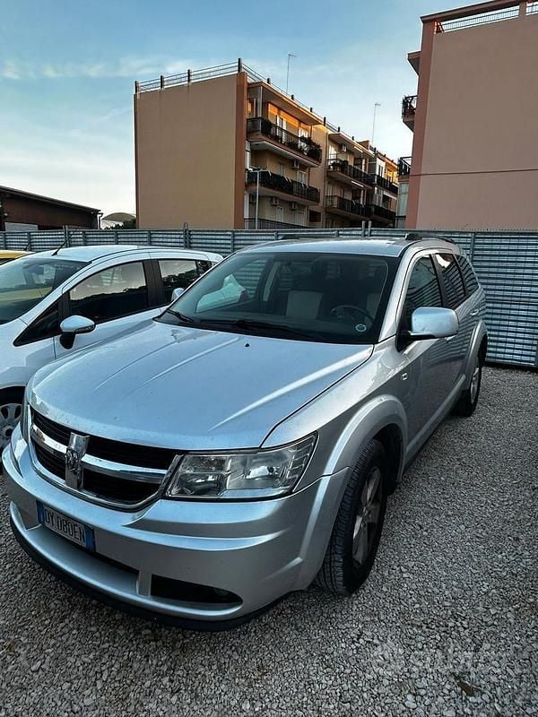 Usata Dodge Journey 140 CV (102 kW) 2009 SUV