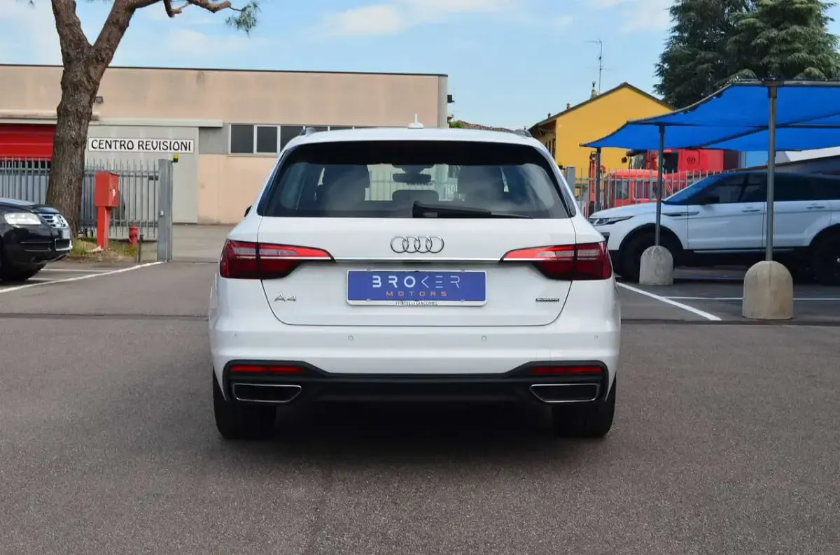 Usata Audi A4 190 CV (139 kW) 2020 Bianco ghiaccio Station wagon