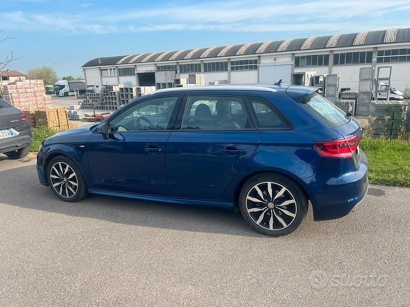 Usata Audi A3 S-Line 150 CV (110 kW) 2015 Blu Berlina