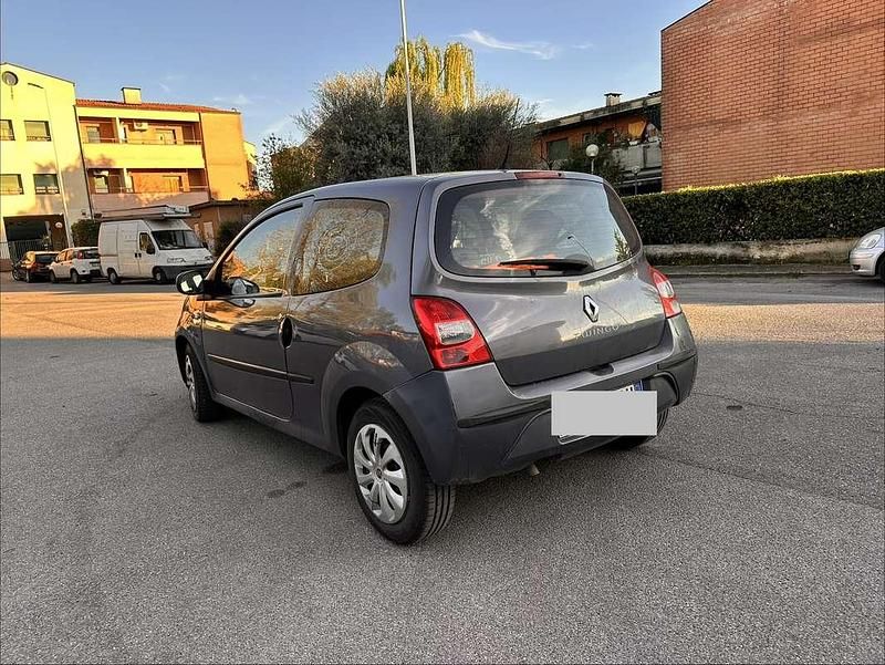 Usado Renault Twingo 76 HP (55 kW) 2011 Citadino