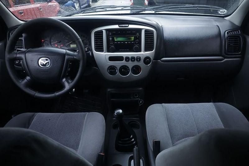 Usata Mazda Tribute 124 CV (91 kW) 2003 Argento SUV