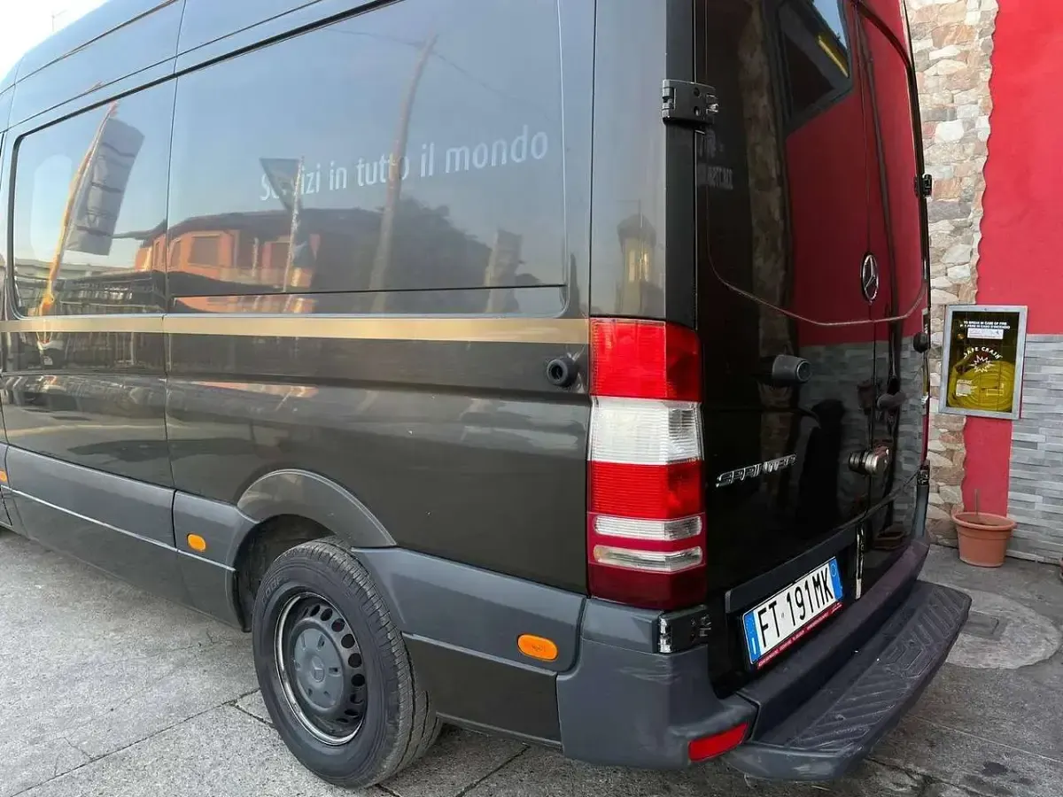 Usata Mercedes Sprinter 114 CV (83 kW) 2018 Nero Furgone