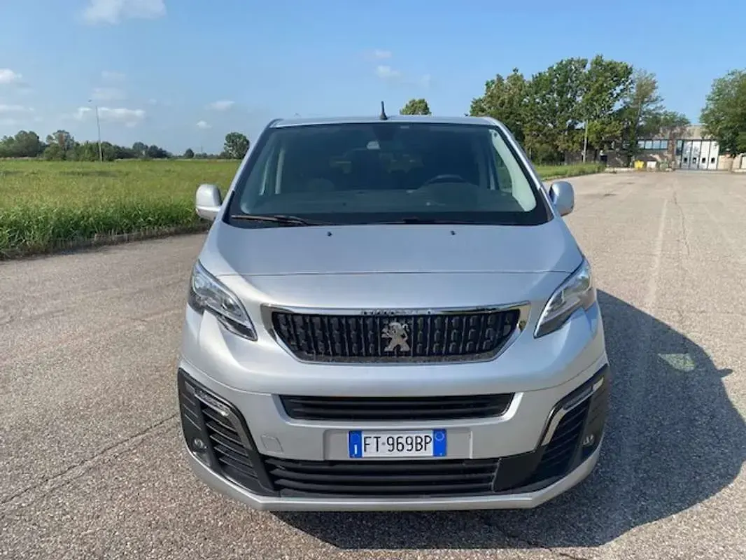 Usata Peugeot Traveller 120 CV (88 kW) 2019 Grigio Monovolume