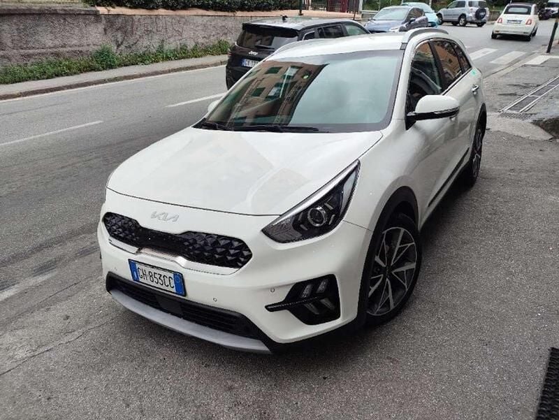 Usata Kia Niro Style 140 CV (102 kW) 2021 Bianco SUV