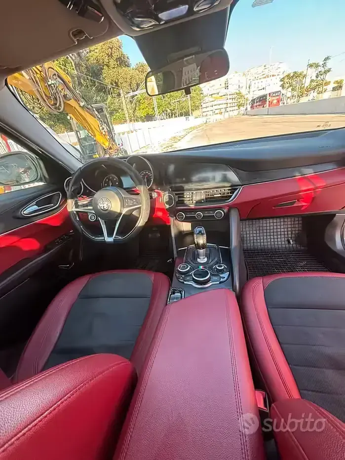 Usata Alfa Romeo Giulia 150 CV (110 kW) 2017 Berlina