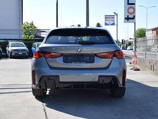 Usata BMW 120 M Sport 170 CV (125 kW) 2025 Thundernight metallic Utilitaria