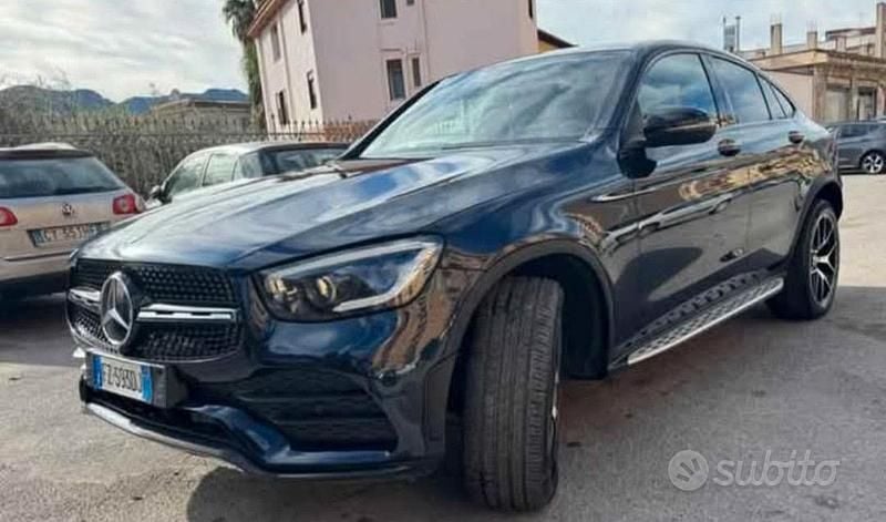 Usata Mercedes GLC300 Premium Plus 245 CV (180 kW) 2020 Blu Coupé