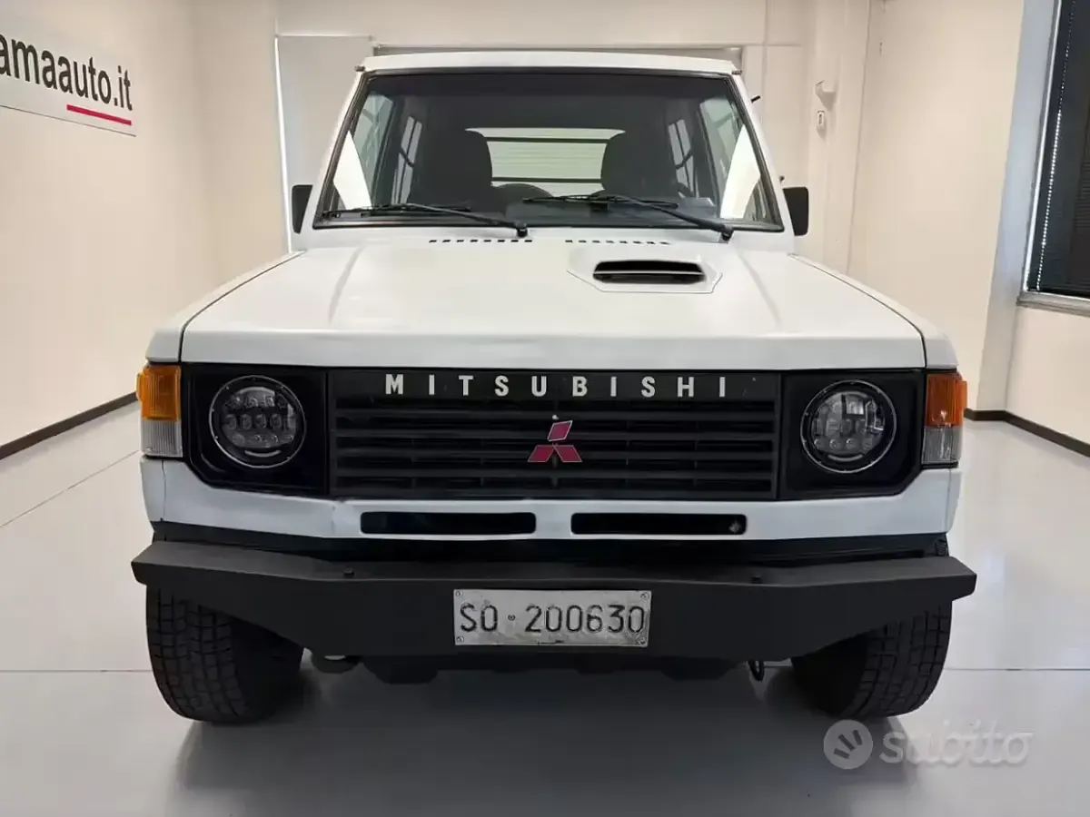 Usata Mitsubishi Pajero 95 CV (69 kW) 1990 Bianco SUV