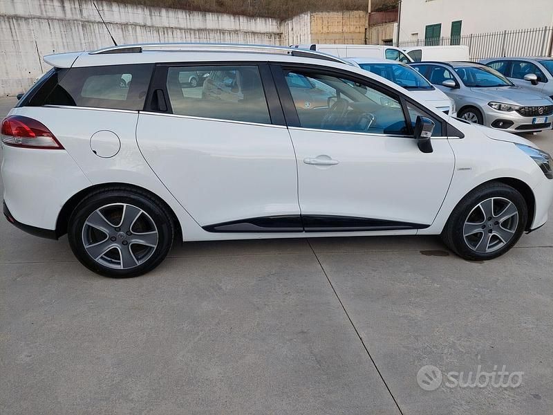 Usata Renault Clio GrandTour 90 CV (66 kW) 2015 Bianco Station wagon