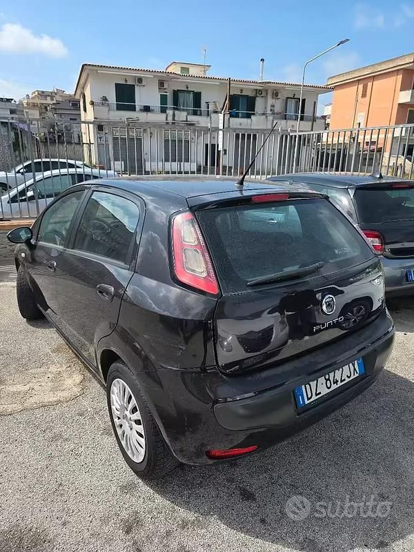 Usata Fiat Grande Punto 77 CV (56 kW) 2009 Nero Utilitaria