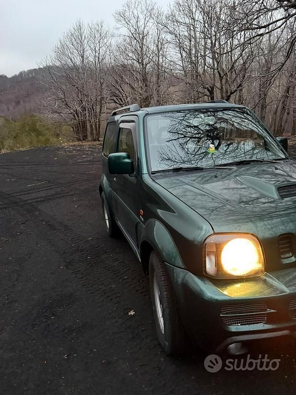 Usata Suzuki Jimny 86 CV (63 kW) 2009 SUV