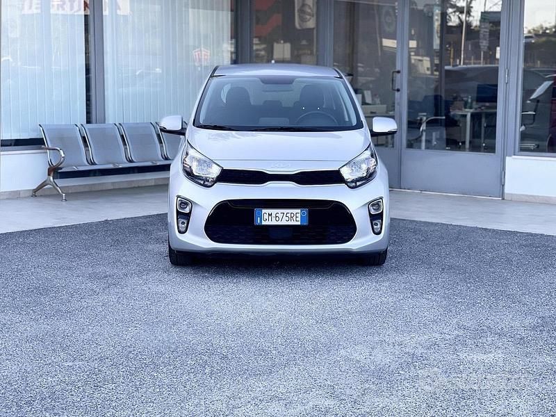 Usata Kia Picanto 67 CV (49 kW) 2023 Grigio Utilitaria