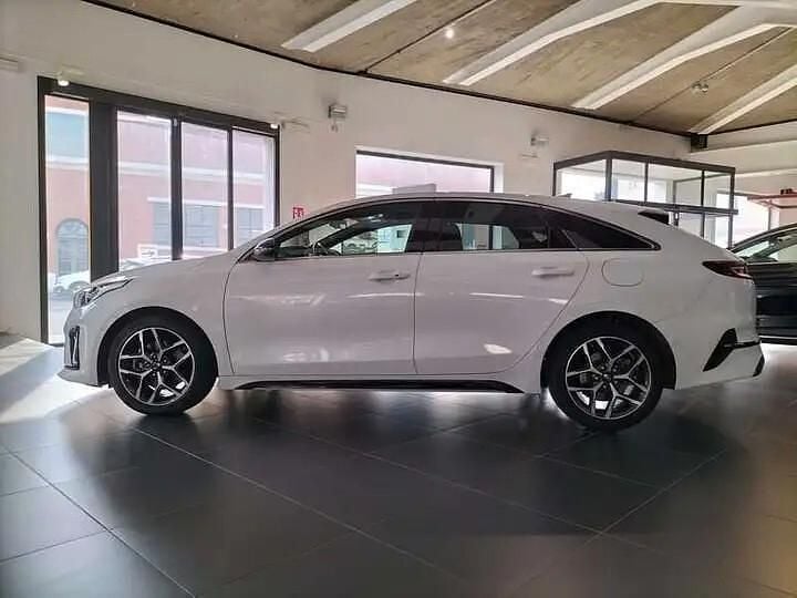 Usata Kia ProCeed GT-Line 160 CV (117 kW) 2021 Bianco Utilitaria
