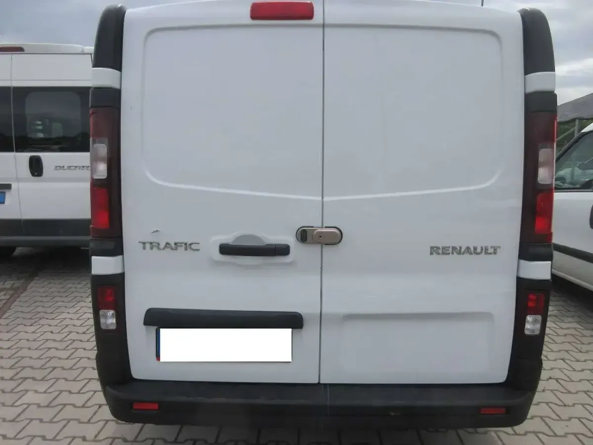 Usata Renault Trafic 110 CV (80 kW) 2022 Bianco Monovolume