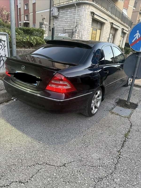 Usata Mercedes C220 Classic 150 CV (110 kW) 2006 Berlina