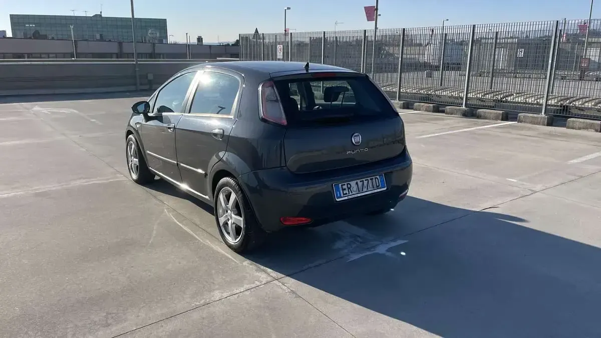 Usata Fiat Punto Evo Active 75 CV (55 kW) 2012 Utilitaria